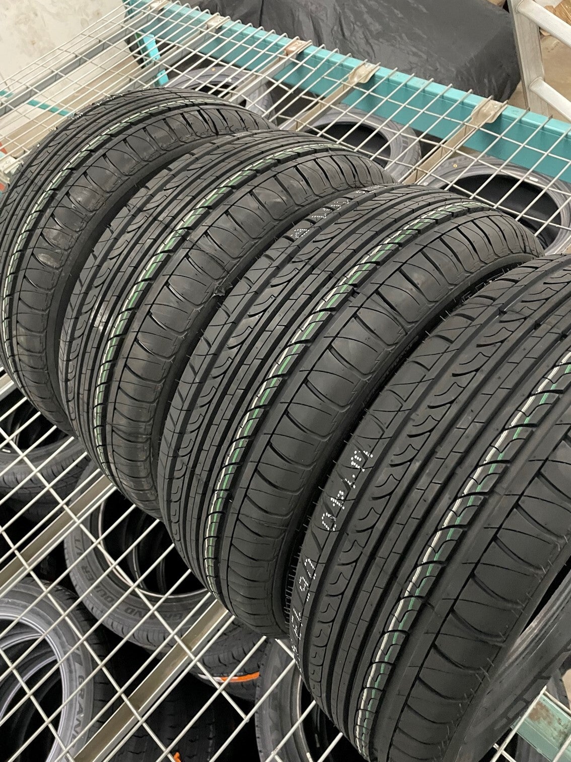 AUTOBACS 175/70R14 NorthTREK 4本 YW250-